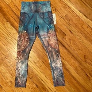 Patterned leggings